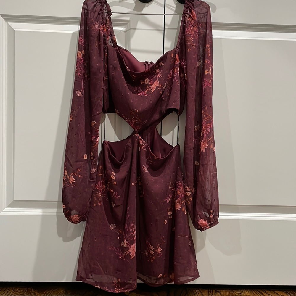 Brown colour dress, cut out at waist, super flattering